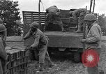 Standbild rote Kugel Konvoi Chartres Frankreich, 1944, aus Sekunde 30 historischem Filmmaterial Videoclip 65675054523
