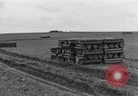 Standbild rote Kugel Konvoi Chartres Frankreich, 1944, aus Sekunde 41 historischem Filmmaterial Videoclip 65675054523