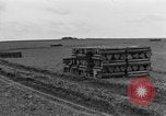 Standbild rote Kugel Konvoi Chartres Frankreich, 1944, aus Sekunde 44 historischem Filmmaterial Videoclip 65675054523