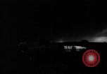 Standbild Ploiesti Öl Waldbrände von Bombardierung von 15 US Air Force Ploesti Rumänien, 1944, aus Sekunde 3 historischem Filmmaterial Videoclip 65675054527