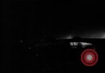 Standbild Ploiesti Öl Waldbrände von Bombardierung von 15 US Air Force Ploesti Rumänien, 1944, aus Sekunde 6 historischem Filmmaterial Videoclip 65675054527