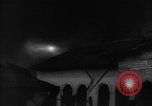 Standbild Ploiesti Öl Waldbrände von Bombardierung von 15 US Air Force Ploesti Rumänien, 1944, aus Sekunde 12 historischem Filmmaterial Videoclip 65675054527
