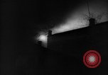 Standbild Ploiesti Öl Waldbrände von Bombardierung von 15 US Air Force Ploesti Rumänien, 1944, aus Sekunde 14 historischem Filmmaterial Videoclip 65675054527
