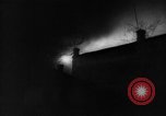 Standbild Ploiesti Öl Waldbrände von Bombardierung von 15 US Air Force Ploesti Rumänien, 1944, aus Sekunde 16 historischem Filmmaterial Videoclip 65675054527