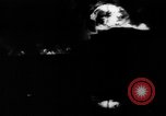 Standbild Ploiesti Öl Waldbrände von Bombardierung von 15 US Air Force Ploesti Rumänien, 1944, aus Sekunde 21 historischem Filmmaterial Videoclip 65675054527