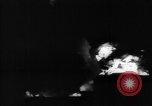 Standbild Ploiesti Öl Waldbrände von Bombardierung von 15 US Air Force Ploesti Rumänien, 1944, aus Sekunde 39 historischem Filmmaterial Videoclip 65675054527