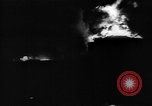 Standbild Ploiesti Öl Waldbrände von Bombardierung von 15 US Air Force Ploesti Rumänien, 1944, aus Sekunde 42 historischem Filmmaterial Videoclip 65675054527