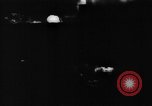 Standbild Ploiesti Öl Waldbrände von Bombardierung von 15 US Air Force Ploesti Rumänien, 1944, aus Sekunde 45 historischem Filmmaterial Videoclip 65675054527