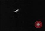 Standbild Ploiesti Öl Waldbrände von Bombardierung von 15 US Air Force Ploesti Rumänien, 1944, aus Sekunde 50 historischem Filmmaterial Videoclip 65675054527