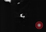 Standbild Ploiesti Öl Waldbrände von Bombardierung von 15 US Air Force Ploesti Rumänien, 1944, aus Sekunde 52 historischem Filmmaterial Videoclip 65675054527