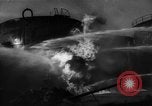 Standbild Ploesti Air Raid Brände Ploesti Rumänien, 1944, aus Sekunde 22 historischem Filmmaterial Videoclip 65675054528