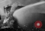 Standbild Ploesti Air Raid Brände Ploesti Rumänien, 1944, aus Sekunde 52 historischem Filmmaterial Videoclip 65675054528