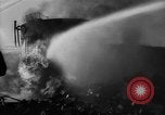 Standbild Ploesti Air Raid Brände Ploesti Rumänien, 1944, aus Sekunde 53 historischem Filmmaterial Videoclip 65675054528