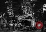 Standbild Ploiesti brennen nach dem Bombenangriff in Zweiten Weltkrieg Ploesti Rumänien, 1944, aus Sekunde 11 historischem Filmmaterial Videoclip 65675054529