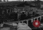 Standbild Ploiesti brennen nach dem Bombenangriff in Zweiten Weltkrieg Ploesti Rumänien, 1944, aus Sekunde 16 historischem Filmmaterial Videoclip 65675054529