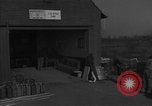 Standbild Benzin Kanister Wegberg Deutschland, 1945, aus Sekunde 8 historischem Filmmaterial Videoclip 65675054533