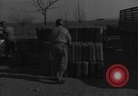 Standbild Benzin Kanister Wegberg Deutschland, 1945, aus Sekunde 15 historischem Filmmaterial Videoclip 65675054533