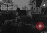 Standbild Benzin Kanister Wegberg Deutschland, 1945, aus Sekunde 21 historischem Filmmaterial Videoclip 65675054533