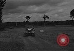Immagine di Sfera rossa Express Saint Lo Francia, 1944, secondo 56 filmato di repertorio 65675054538