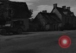 Immagine di Sfera rossa Express Saint Lo Francia, 1944, secondo 35 filmato di repertorio 65675054542