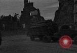 Immagine di Sfera rossa Express Saint Lo Francia, 1944, secondo 42 filmato di repertorio 65675054542