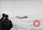 Standbild sky divers Fort Bragg North Carolina USA, 1960, aus Sekunde 12 historischem Filmmaterial Videoclip 65675054567