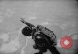 Standbild sky divers Fort Bragg North Carolina USA, 1960, aus Sekunde 21 historischem Filmmaterial Videoclip 65675054567