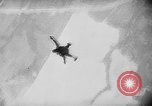 Standbild sky divers Fort Bragg North Carolina USA, 1960, aus Sekunde 22 historischem Filmmaterial Videoclip 65675054567