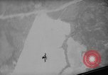 Standbild sky divers Fort Bragg North Carolina USA, 1960, aus Sekunde 38 historischem Filmmaterial Videoclip 65675054567