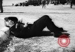 Standbild sky divers Fort Bragg North Carolina USA, 1960, aus Sekunde 40 historischem Filmmaterial Videoclip 65675054567