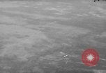 Standbild sky divers Fort Bragg North Carolina USA, 1960, aus Sekunde 58 historischem Filmmaterial Videoclip 65675054567