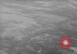 Standbild sky divers Fort Bragg North Carolina USA, 1960, aus Sekunde 59 historischem Filmmaterial Videoclip 65675054567