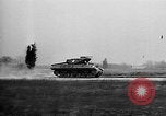 Standbild Drehstabfederung United States USA, 1944, aus Sekunde 19 historischem Filmmaterial Videoclip 65675054568
