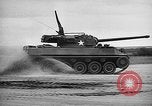 Standbild Drehstabfederung United States USA, 1944, aus Sekunde 40 historischem Filmmaterial Videoclip 65675054568