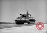 Standbild Drehstabfederung United States USA, 1944, aus Sekunde 46 historischem Filmmaterial Videoclip 65675054568