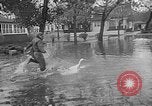 Standbild überschwemmten Gebiet United States USA, 1953, aus Sekunde 53 historischem Filmmaterial Videoclip 65675054570