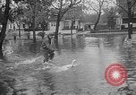 Standbild überschwemmten Gebiet United States USA, 1953, aus Sekunde 54 historischem Filmmaterial Videoclip 65675054570