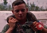 Image soldat américain Panama, 1969, de la seconde 19 séquences d'archives historiques vidéo 65675054578