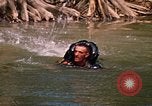 Standbild USA Soldat Panama, 1969, aus Sekunde 21 historischem Filmmaterial Videoclip 65675054580