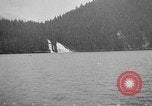 Standbild Inside Passage British Columbia Kanada, 1929, aus Sekunde 57 historischem Filmmaterial Videoclip 65675054634