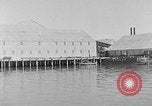 Standbild Rot Salmon Canning Company Bristol Bay Alaska USA, 1929, aus Sekunde 62 historischem Filmmaterial Videoclip 65675054637