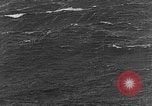 Immagine di Imbarcazione in emergenza Oceano atlantico, 1930, secondo 7 filmato di repertorio 65675054673