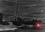 Immagine di Imbarcazione in emergenza Oceano atlantico, 1930, secondo 24 filmato di repertorio 65675054673