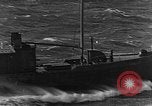 Immagine di Imbarcazione in emergenza Oceano atlantico, 1930, secondo 25 filmato di repertorio 65675054673