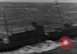 Immagine di Imbarcazione in emergenza Oceano atlantico, 1930, secondo 35 filmato di repertorio 65675054673