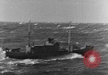 Immagine di Imbarcazione in emergenza Oceano atlantico, 1930, secondo 43 filmato di repertorio 65675054673