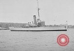 Immagine di Gli ufficiali a bordo di Guardacoste United States USA, 1930, secondo 3 filmato di repertorio 65675054675