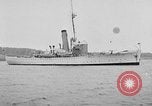 Immagine di Gli ufficiali a bordo di Guardacoste United States USA, 1930, secondo 7 filmato di repertorio 65675054675