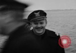 Immagine di Gli ufficiali a bordo di Guardacoste United States USA, 1930, secondo 10 filmato di repertorio 65675054675