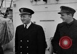 Immagine di Gli ufficiali a bordo di Guardacoste United States USA, 1930, secondo 17 filmato di repertorio 65675054675